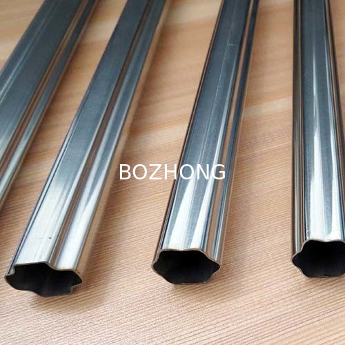 Heat Treatment SS316 Stainless Steel Pipe Welded Seamless